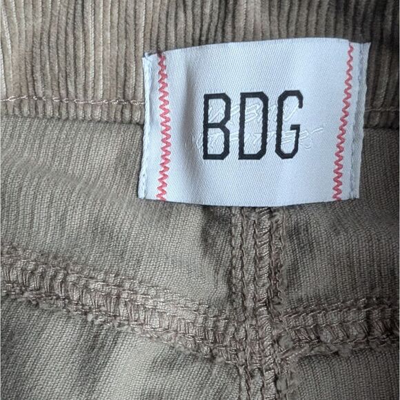 Urban Outfitters beige corduroy flare pants size 6 nwot - Picture 5 of 8